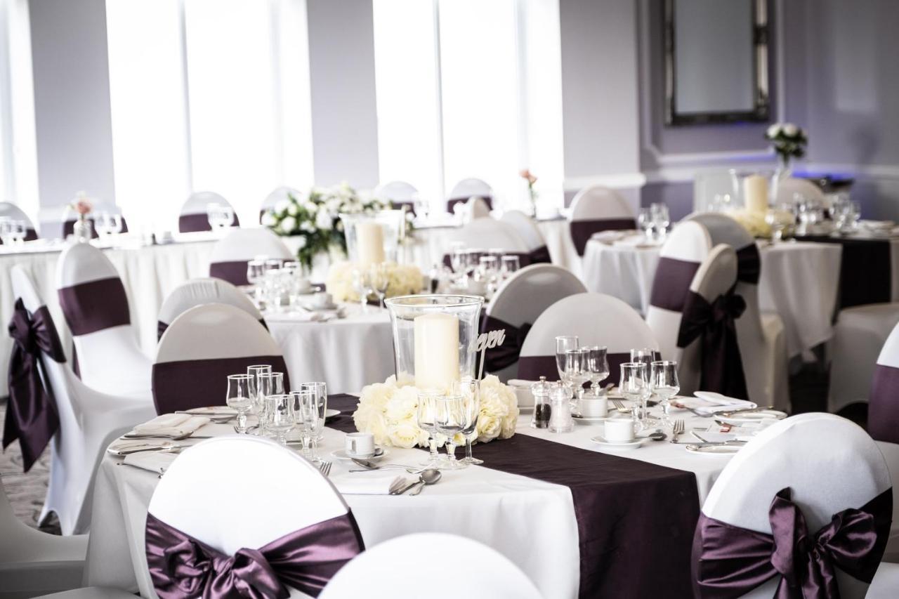Manor Parc Hotel Cardiff Esterno foto