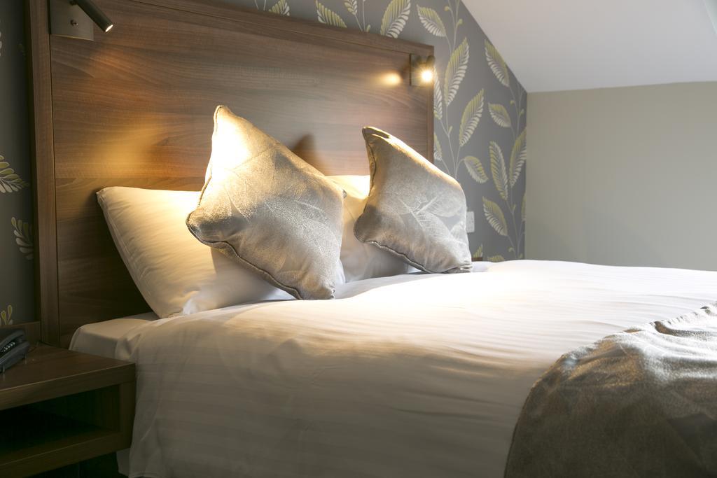 Manor Parc Hotel Cardiff Esterno foto