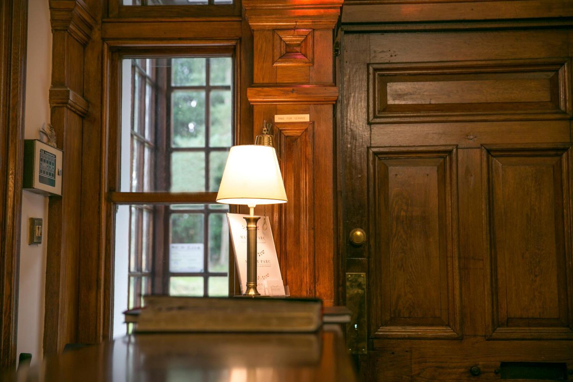 Manor Parc Hotel Cardiff Esterno foto